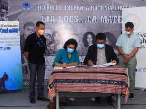 Dewan Pers Timor-Leste dan UNDP melakukan  penandatanganan nota kesepahaman tentang produksi buku manual untuk jurnalis
