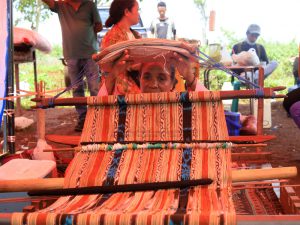 Tais Timor resmi ditetapkan sebagai Warisan Budaya Takbenda yang perlu dilindungi  