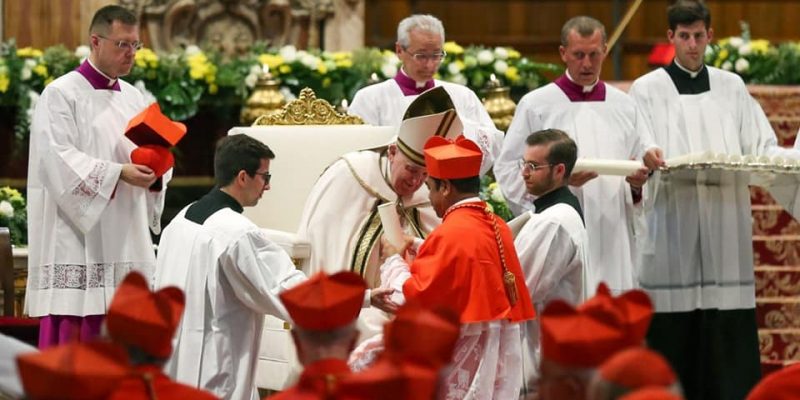 Paus Fransiskus : Para Kardinal jadilah cahaya bagi umat Katolik