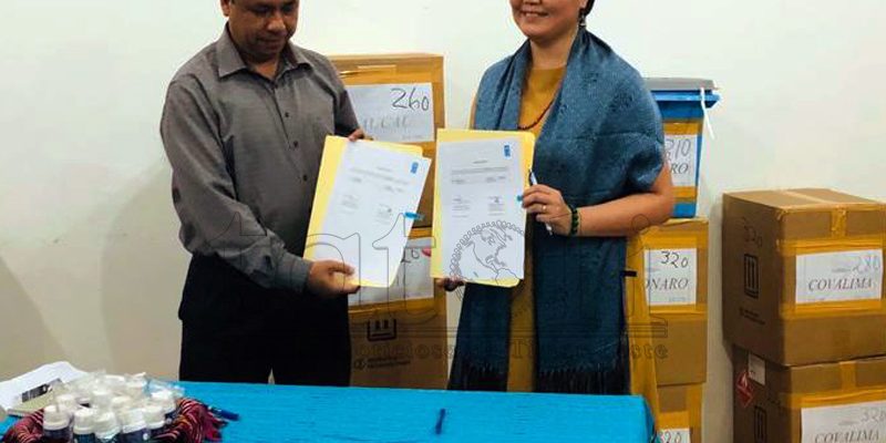 Pilpar 2023 : UNDP serahkan 10.000 botol tinta pemilu pada STAE