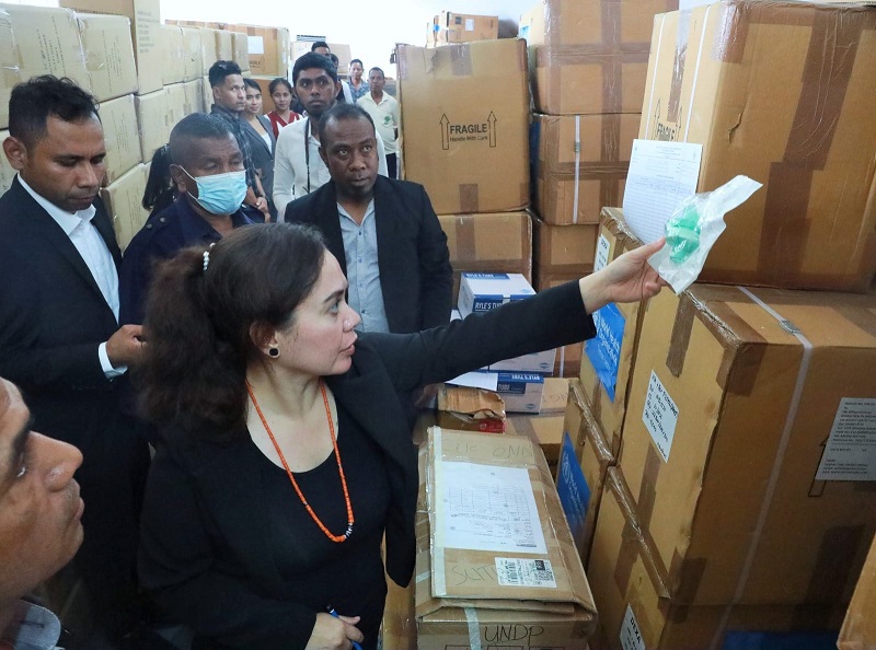 Lakukan kunjungan ke SAMES, Menkes Elia : 300 item stok obat tersedia di gudang