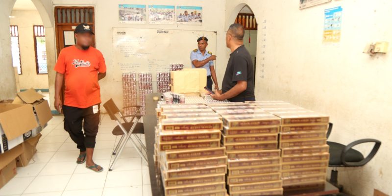 PNTL ringkus pelaku penyelundupan rokok ilegal di Perbatasan Indonesia-TL