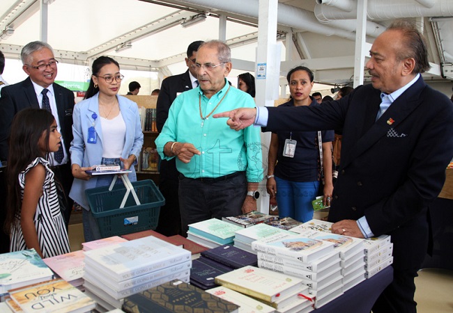 Presiden Ramos-Horta luncurkan Pameran Buku Kapal Perpustakaan Terapung Doulos Hope