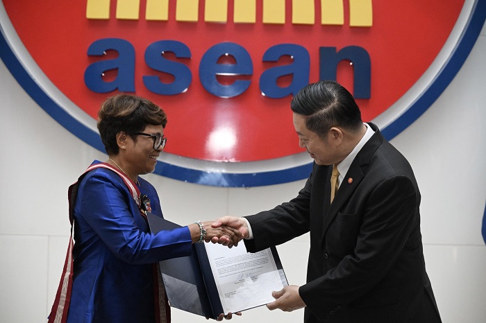Dubes Elisa Maria serahkan surat kepercayaan pada Sekretaris Jenderal ASEAN   