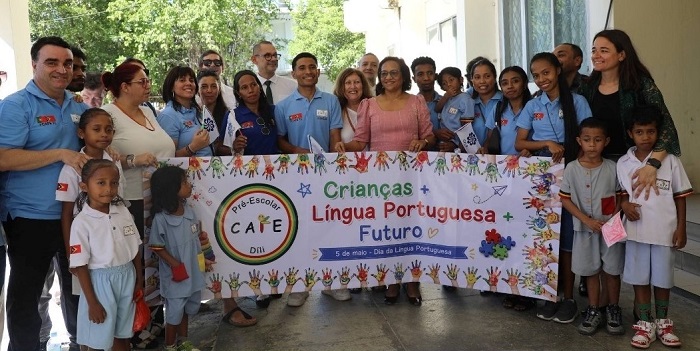Hari Bahasa Portugis Sedunia, Menteri Dulce : Bahasa Portugis jembatan antara TL dan dunia