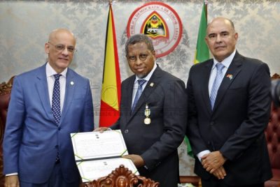 Menteri Pertahanan TL dianugerahi penghargaan “Medalha Mérito das Forças Armadas do Brasil”