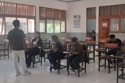 Usia bukan halangan bagi Angelita kembali mengenyam pendidikan demi masa depan