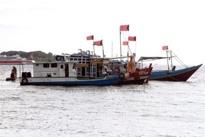 Pemerintah luncurkan empat kapal dukung penangkapan ikan di laut pantai selatan